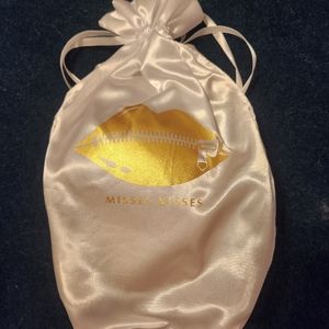 Misses Kisses Bridal Set